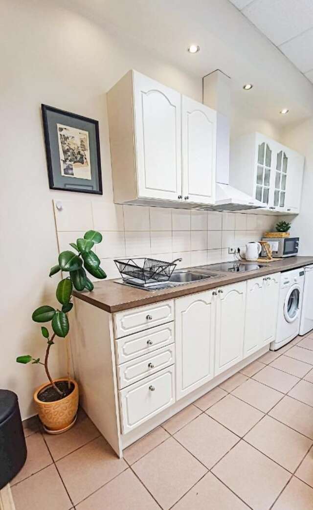 Апартаменты 3 Bedroom Apartment in City Centre Каунас-17